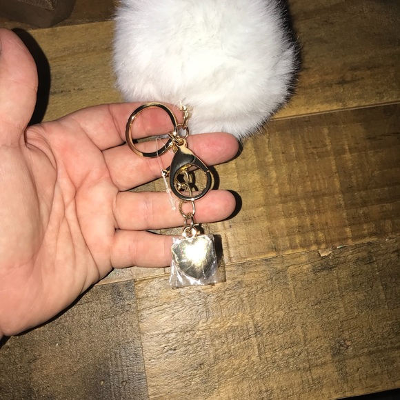 Pom Pom Key Chain White Faux Fur Purse Charm Puff - Picture 3 of 4
